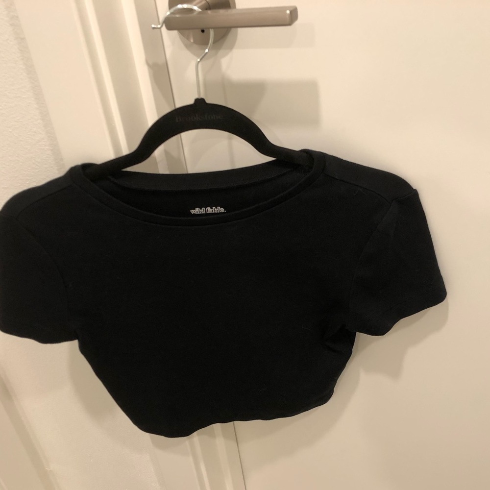 Small Black Cropped Top